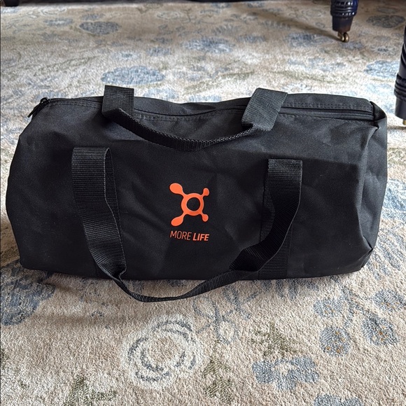 Orangetheory Fitness Bag and Accessories Set - Picture 6 of 6